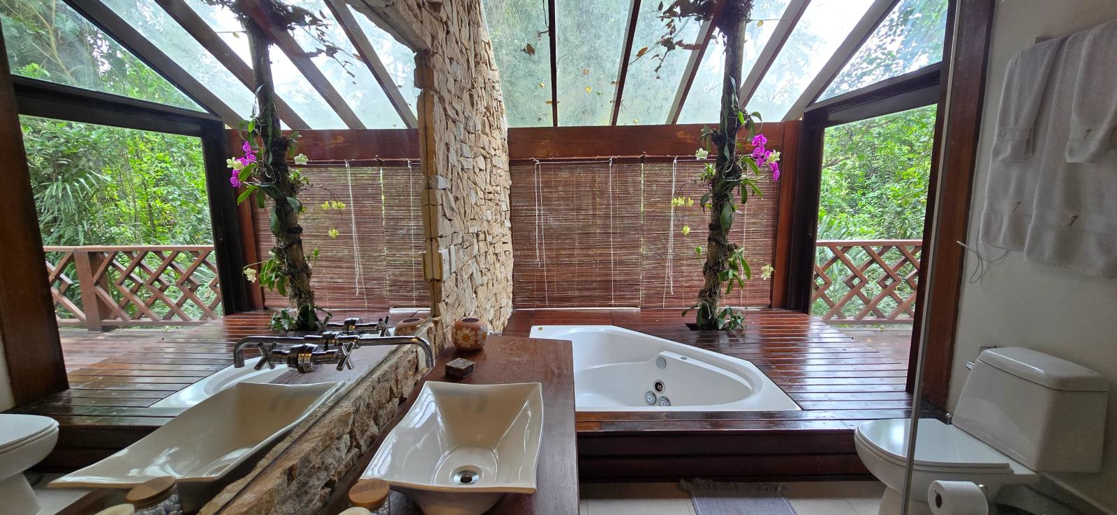 Suíte 6 — Iporanga, Guarujá, para locação, Casa