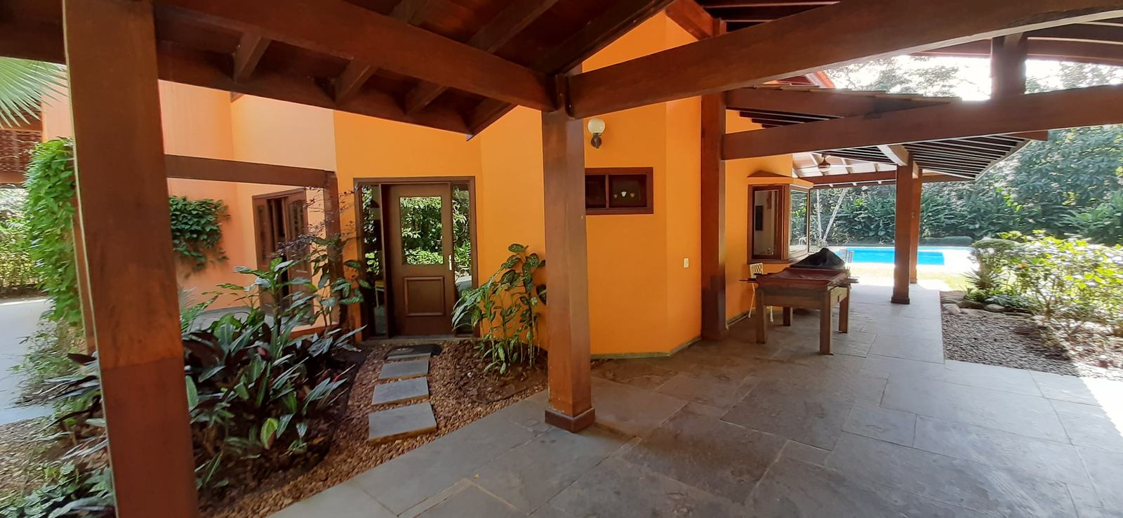 Área externa 18 — Iporanga, Guarujá, para locação, Casa