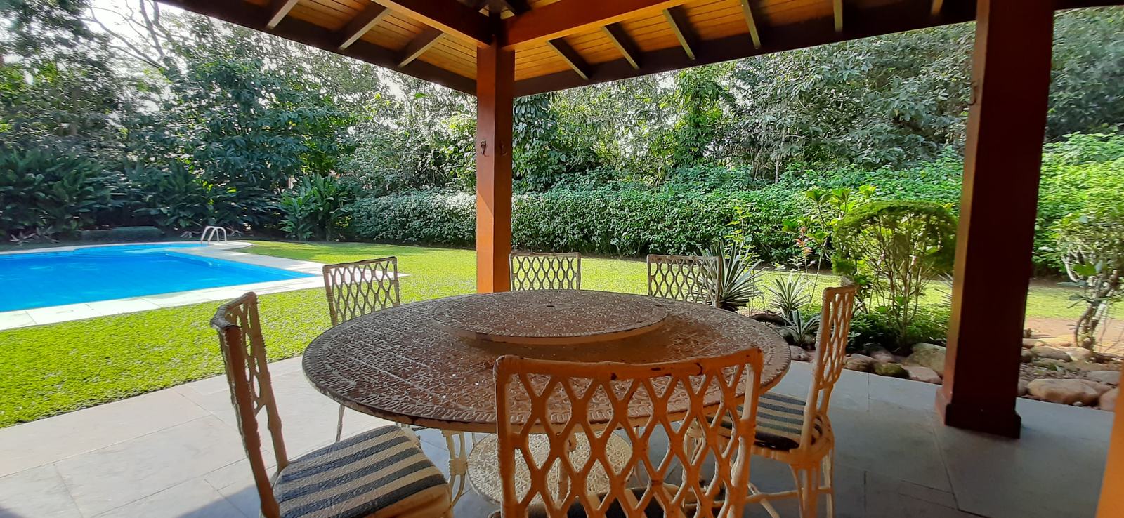 Área externa 6 — Iporanga, Guarujá, para locação, Casa