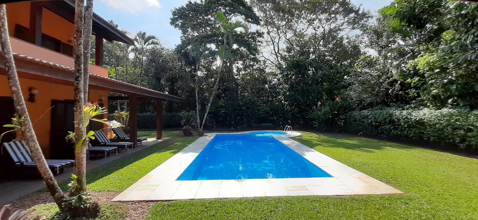 Área externa 16 — Iporanga, Guarujá, para locação, Casa