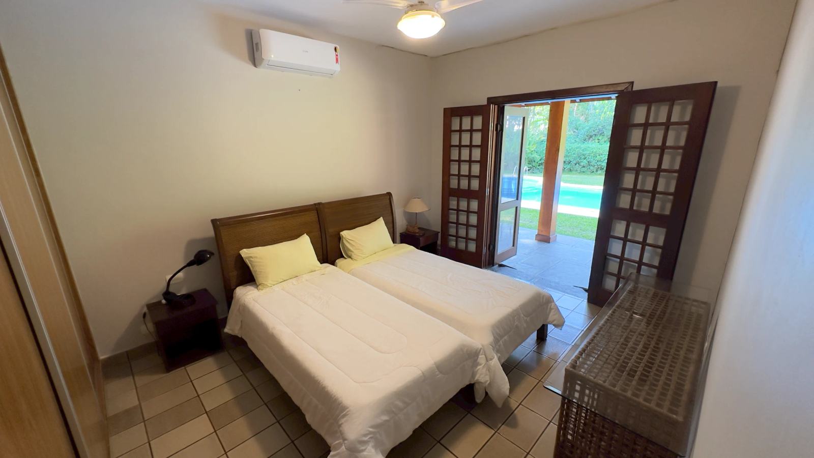 Suíte 2 — Iporanga, Guarujá, para locação, Casa