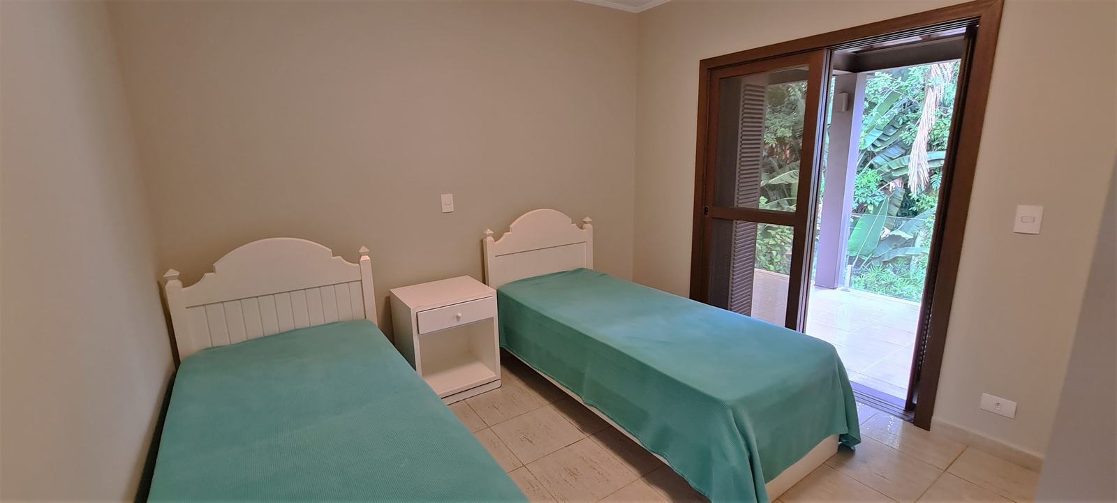 Suíte 8 — Iporanga, Guarujá, à venda e para locação, Casa
