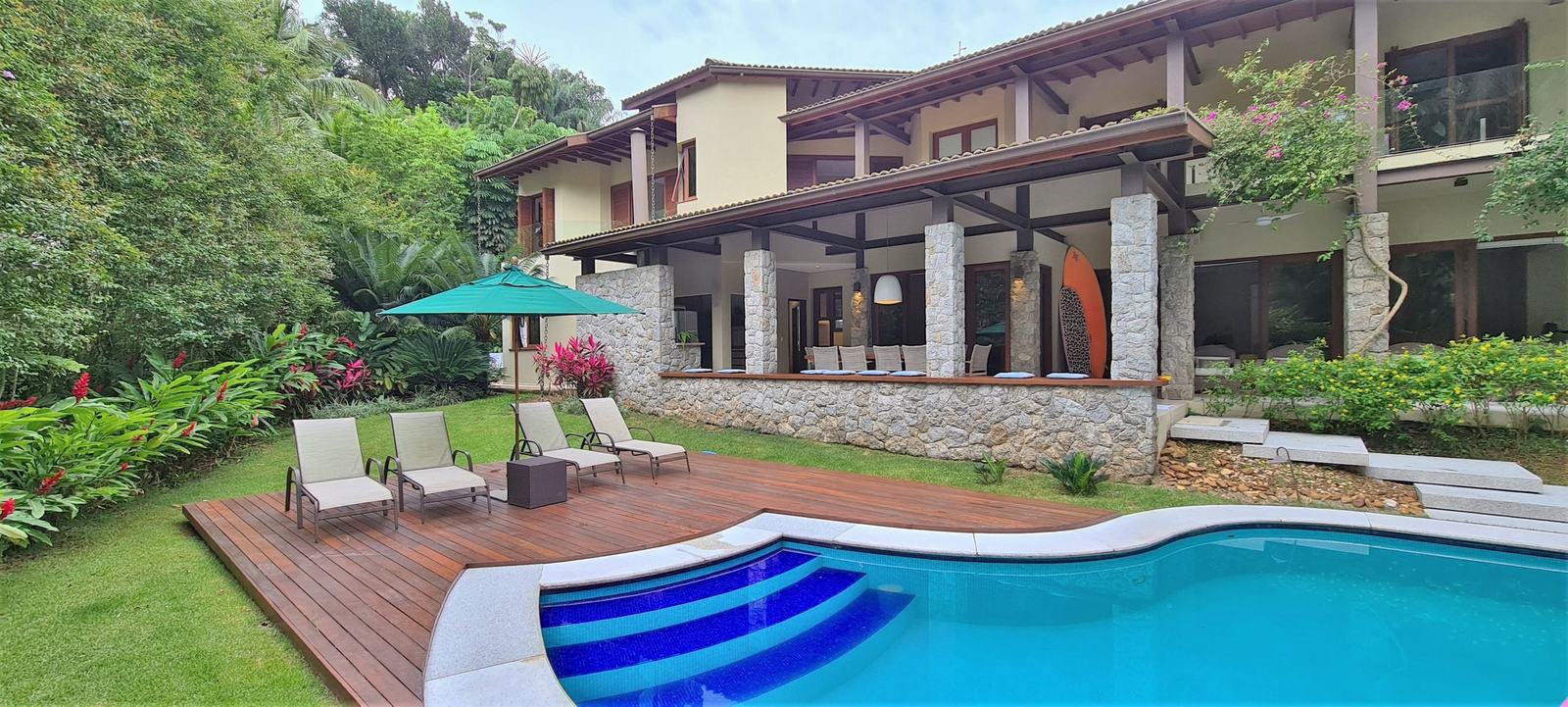 Fachada — Iporanga, Guarujá, à venda e para locação, Casa