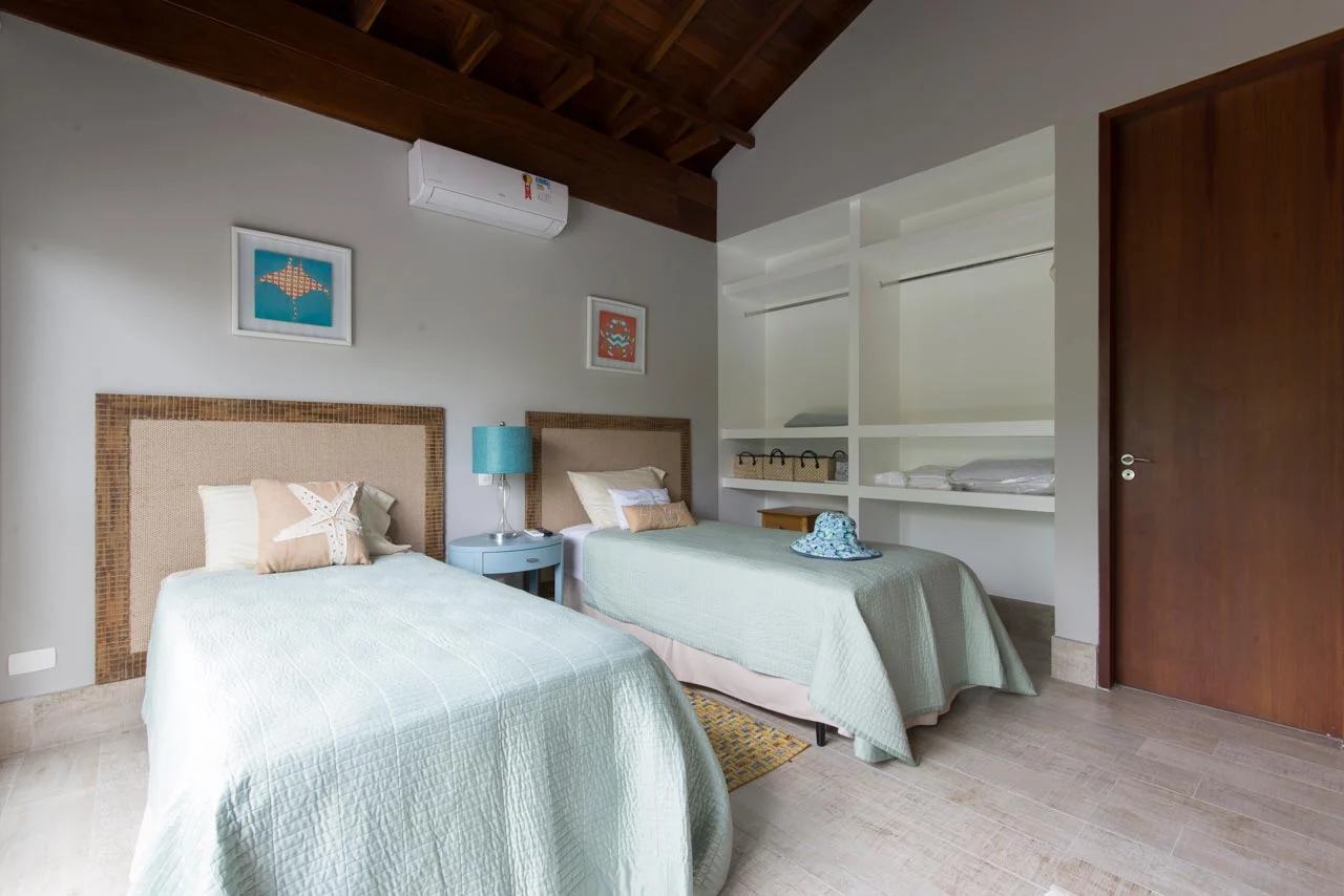 Suíte 14 — São Pedro, Guarujá, à venda, Casa