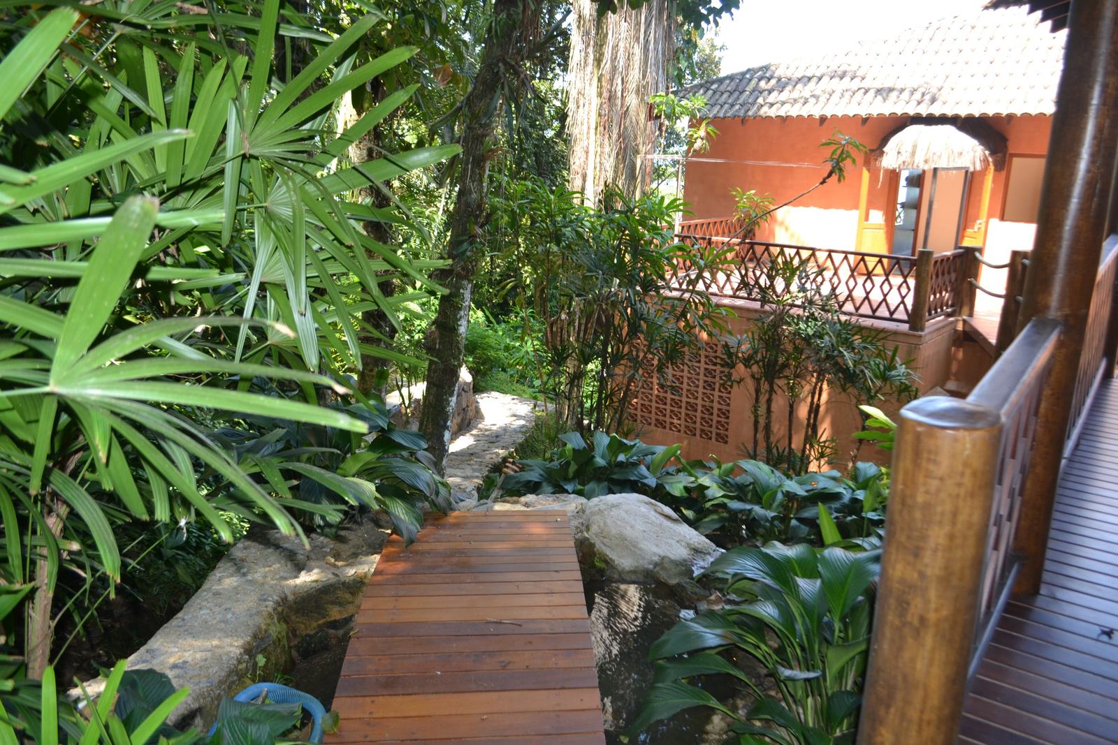 Área externa 17 — Taguaíba, Guarujá, à venda e para locação, Casa