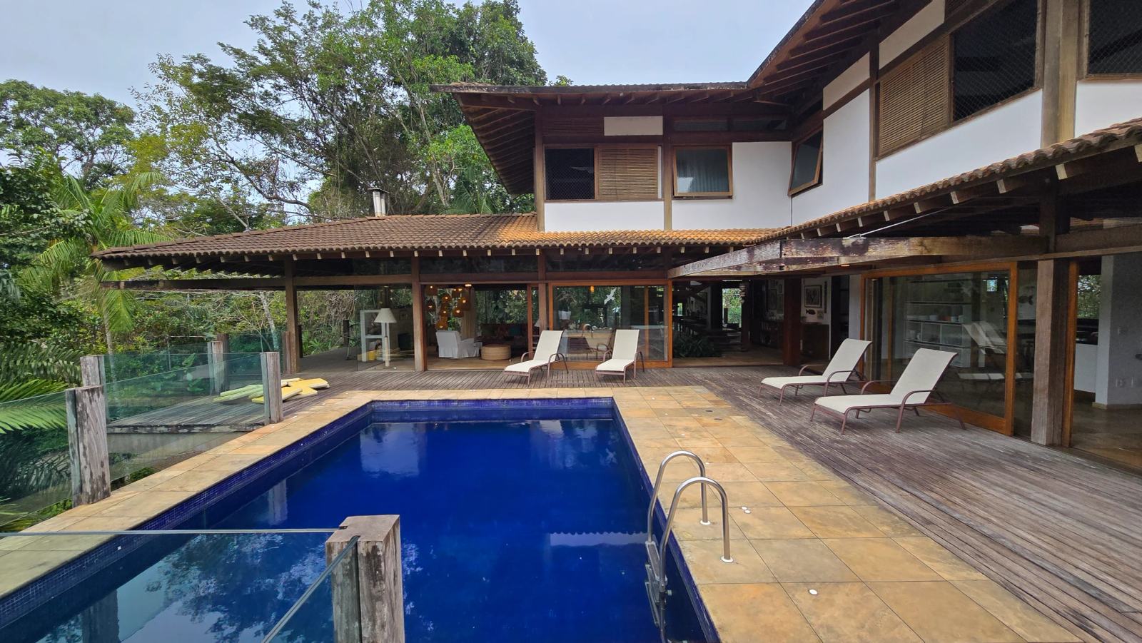 Área externa 9 — Iporanga, Guarujá, à venda e para locação, Casa
