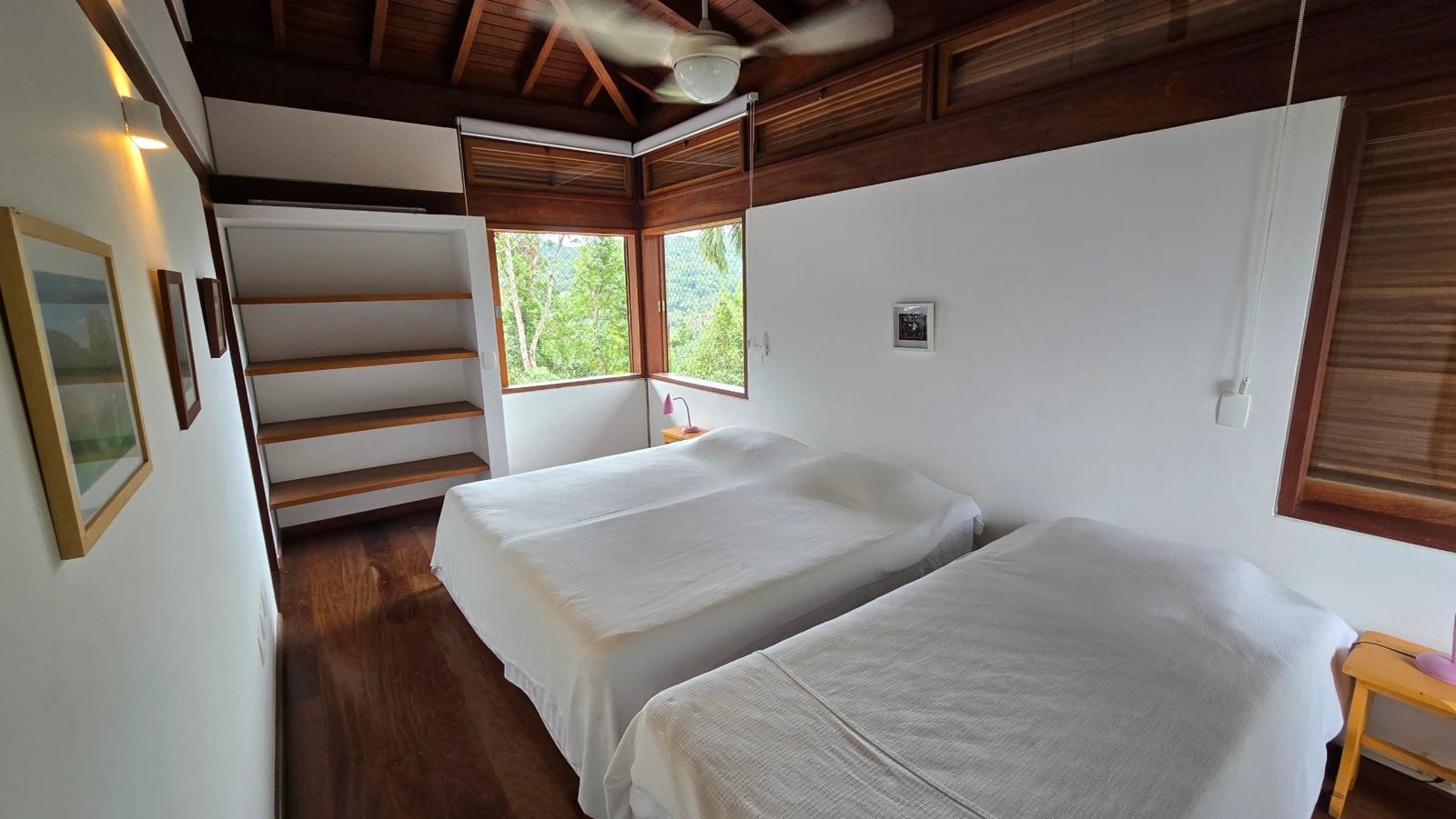 Suíte 9 — Iporanga, Guarujá, à venda e para locação, Casa