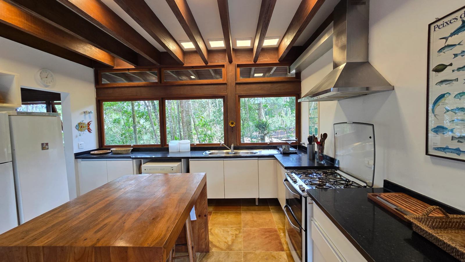 Área de serviço 7 — Iporanga, Guarujá, à venda e para locação, Casa