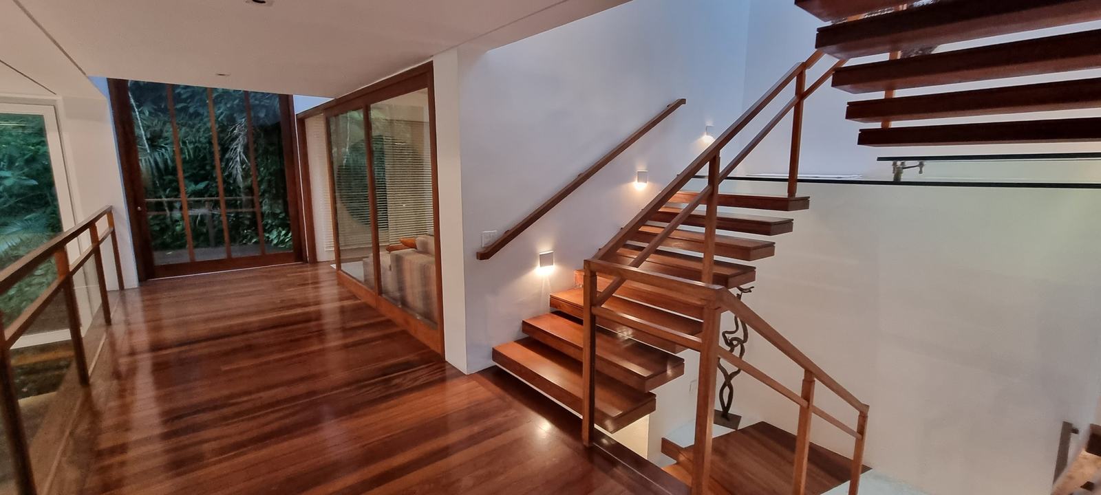 Ambiente interno 1 — Iporanga, Guarujá, à venda e para locação, Casa