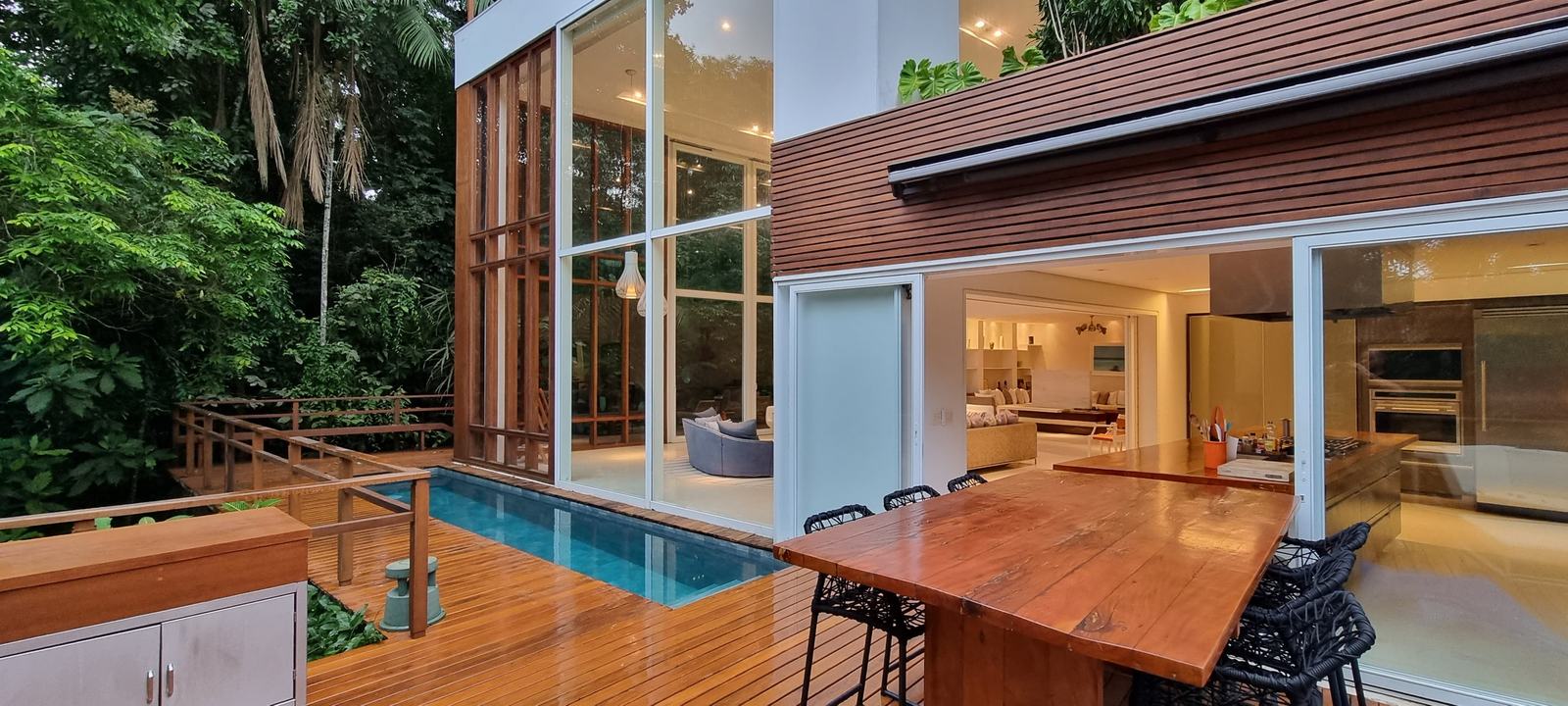 Área externa 6 — Iporanga, Guarujá, à venda e para locação, Casa