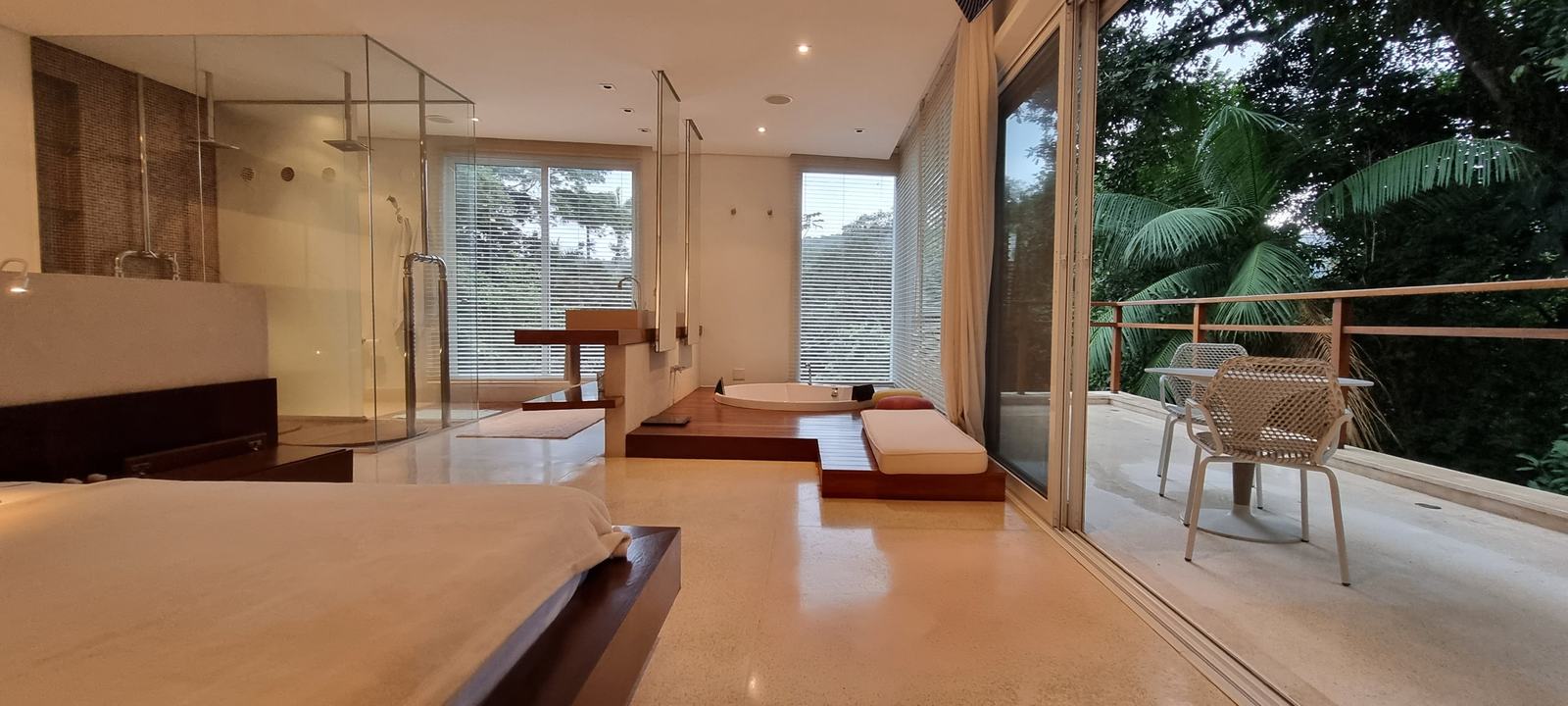 Suíte 11 — Iporanga, Guarujá, à venda e para locação, Casa