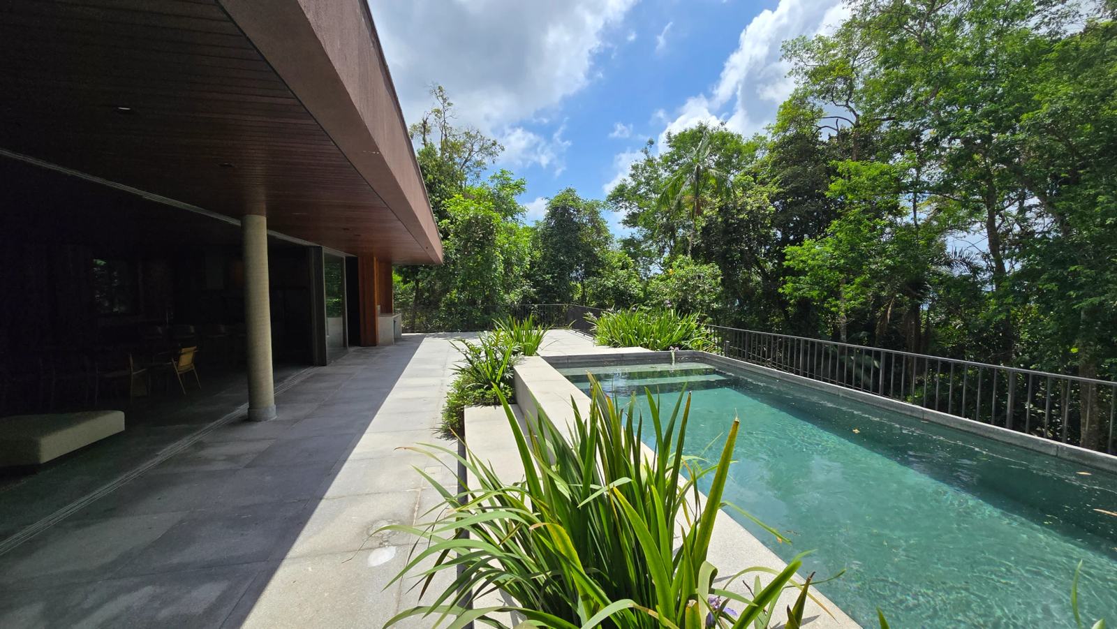 Área externa 8 — São Pedro, Guarujá, à venda e para locação, Casa