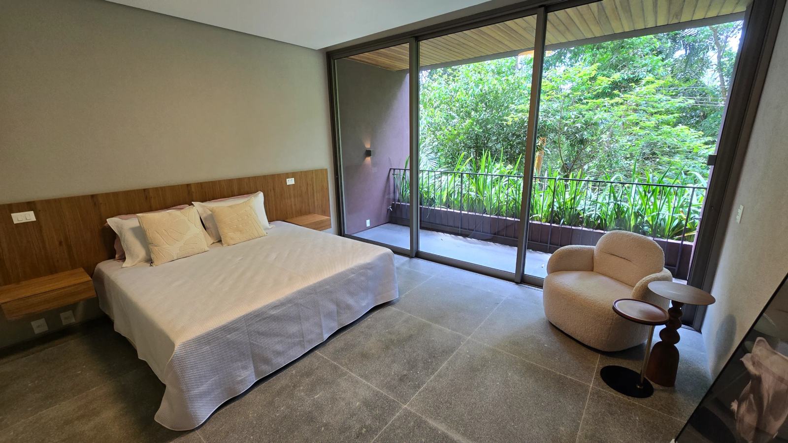 Suíte 8 — São Pedro, Guarujá, à venda e para locação, Casa