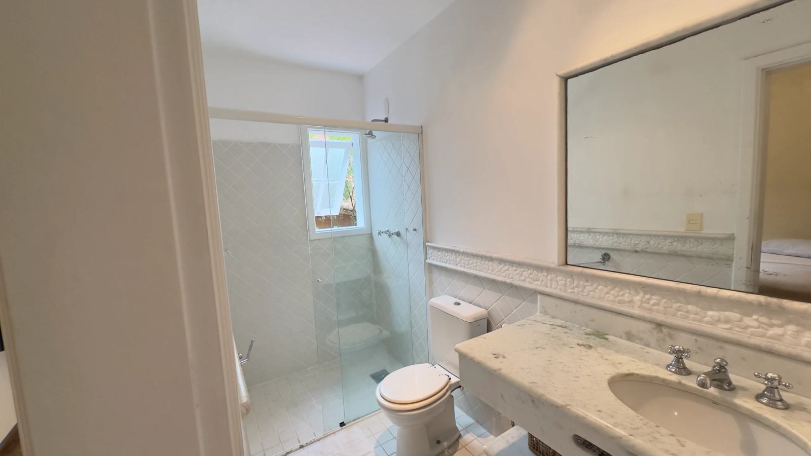 Suíte 5 — Iporanga, Guarujá, para locação, Casa