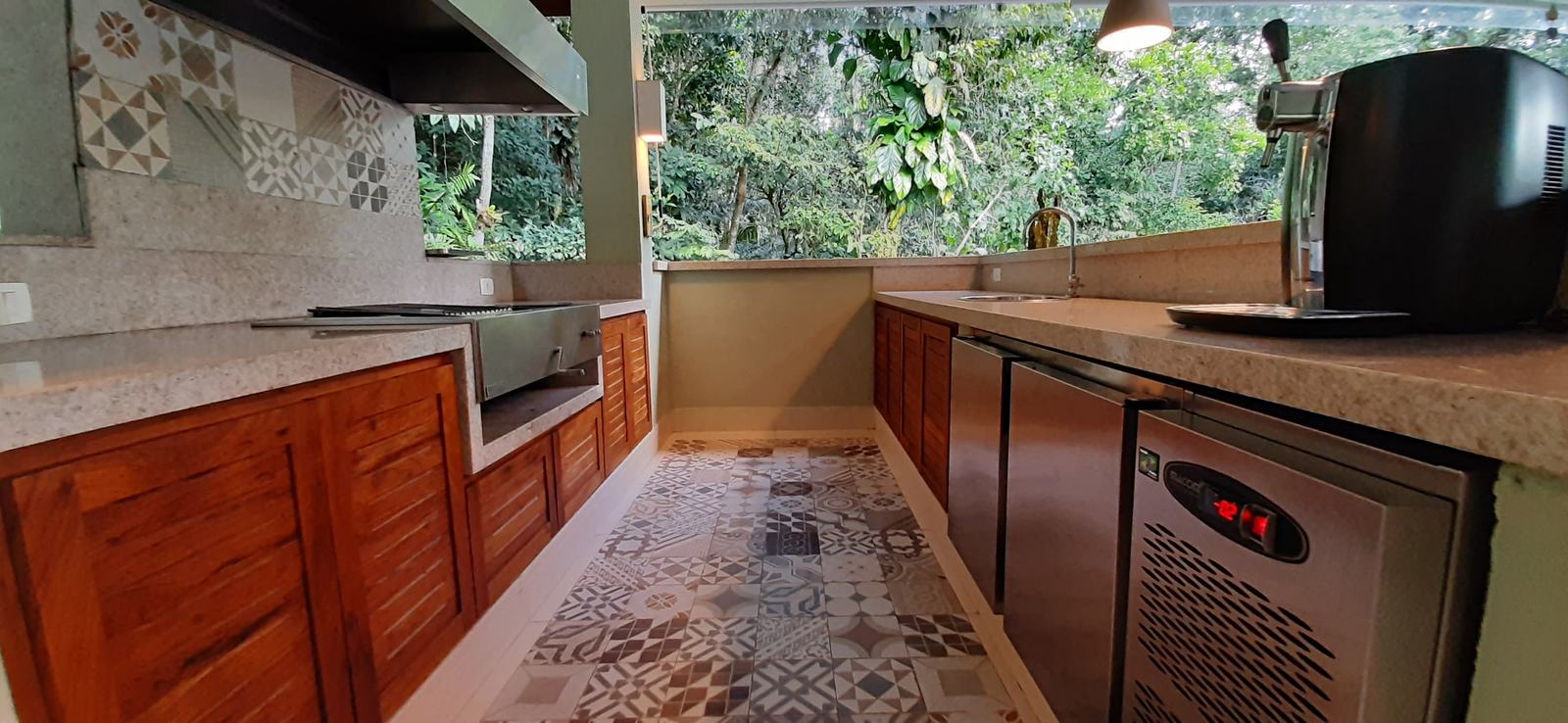 Área externa 10 — Iporanga, Guarujá, à venda e para locação, Casa