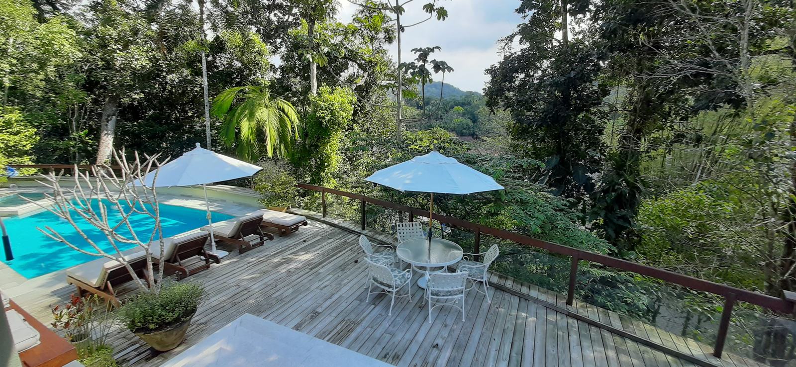 Área externa 14 — Iporanga, Guarujá, à venda e para locação, Casa
