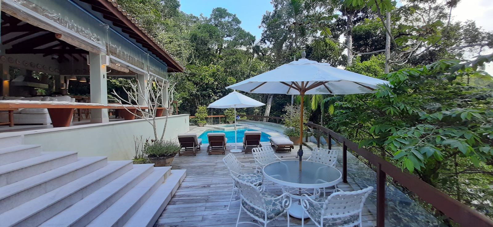Área externa 13 — Iporanga, Guarujá, à venda e para locação, Casa