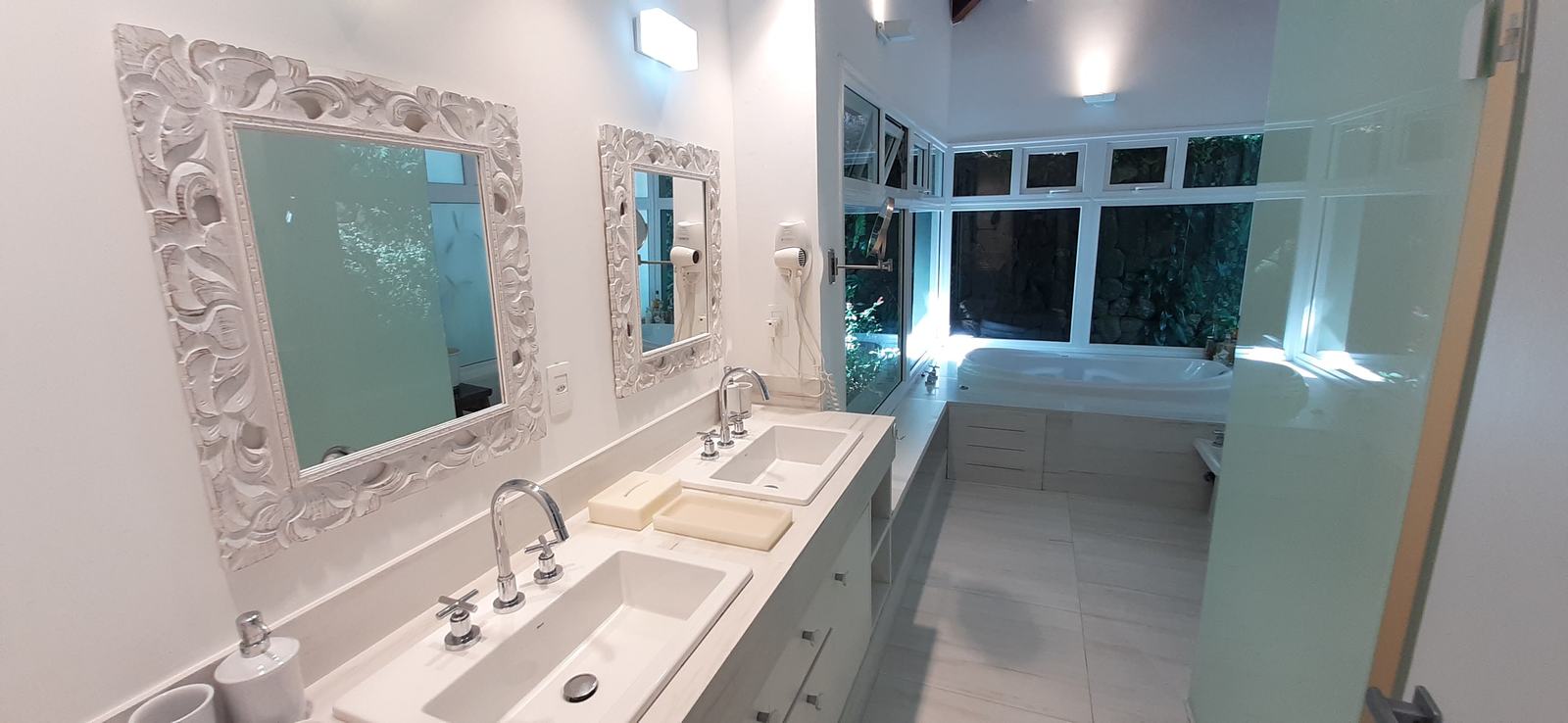 Suíte 2 — Iporanga, Guarujá, à venda e para locação, Casa