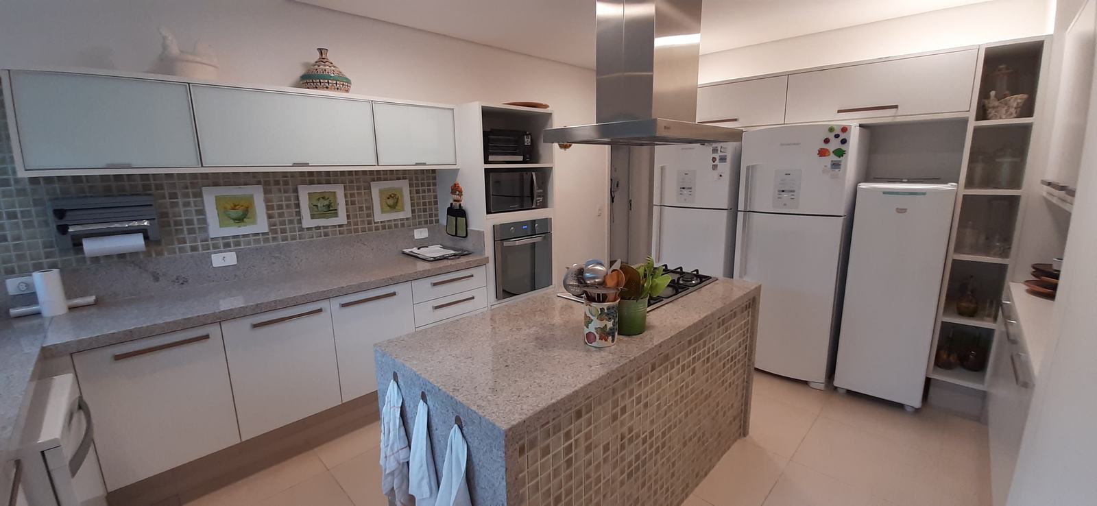 Área de serviço 3 — Iporanga, Guarujá, à venda e para locação, Casa