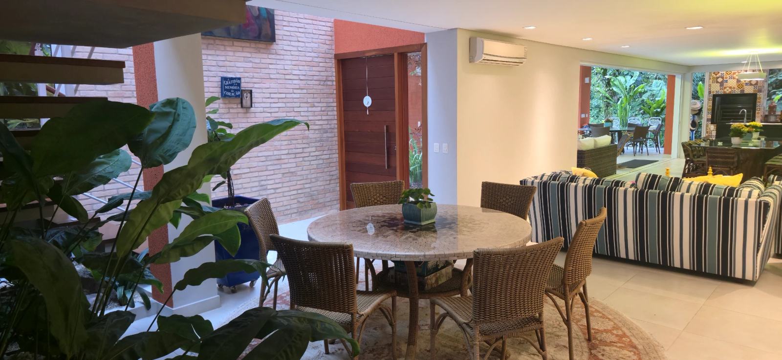 Ambiente interno 1 — Iporanga, Guarujá, à venda, Casa