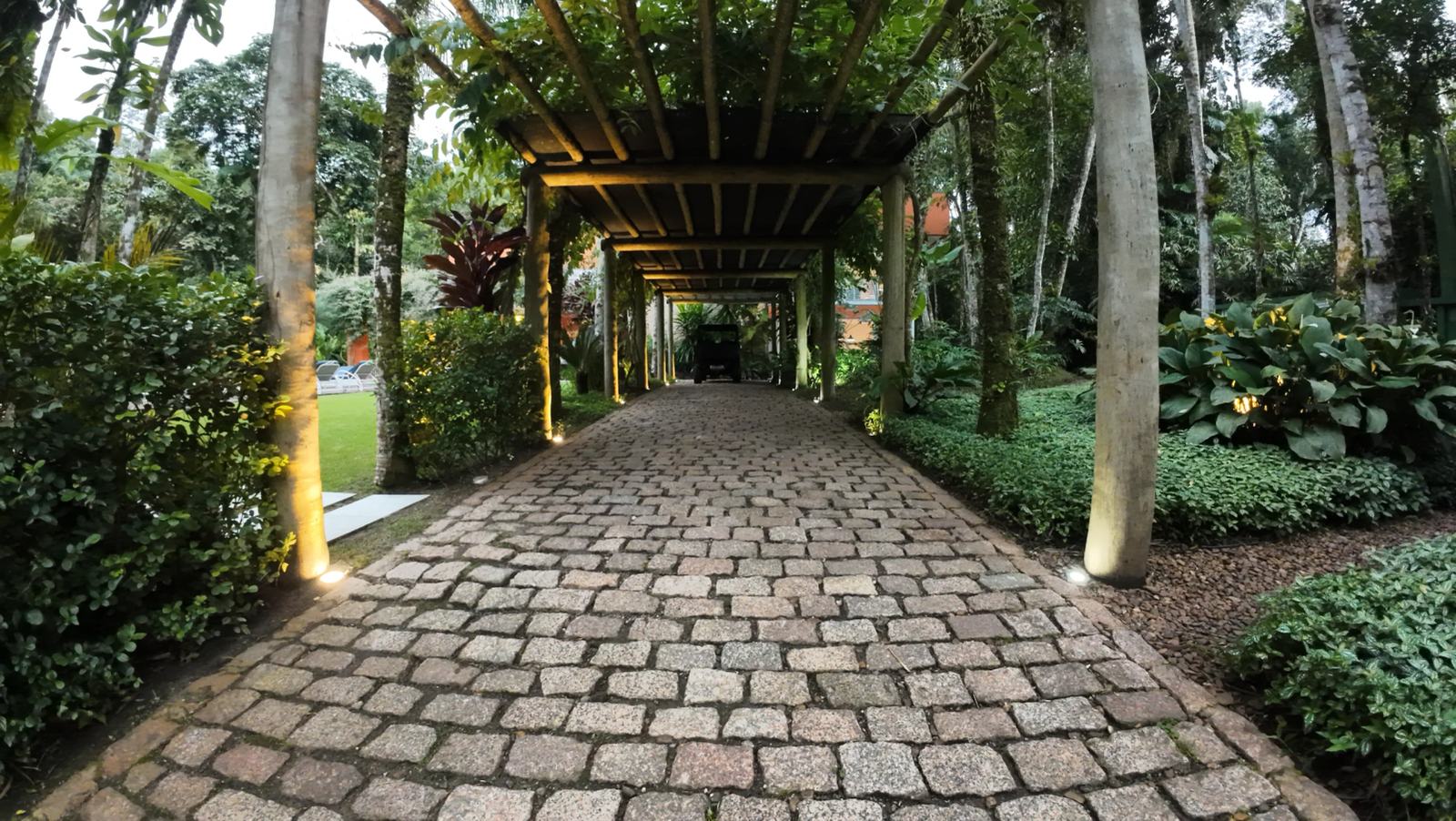 Vista aérea 4 — Iporanga, Guarujá, à venda, Casa