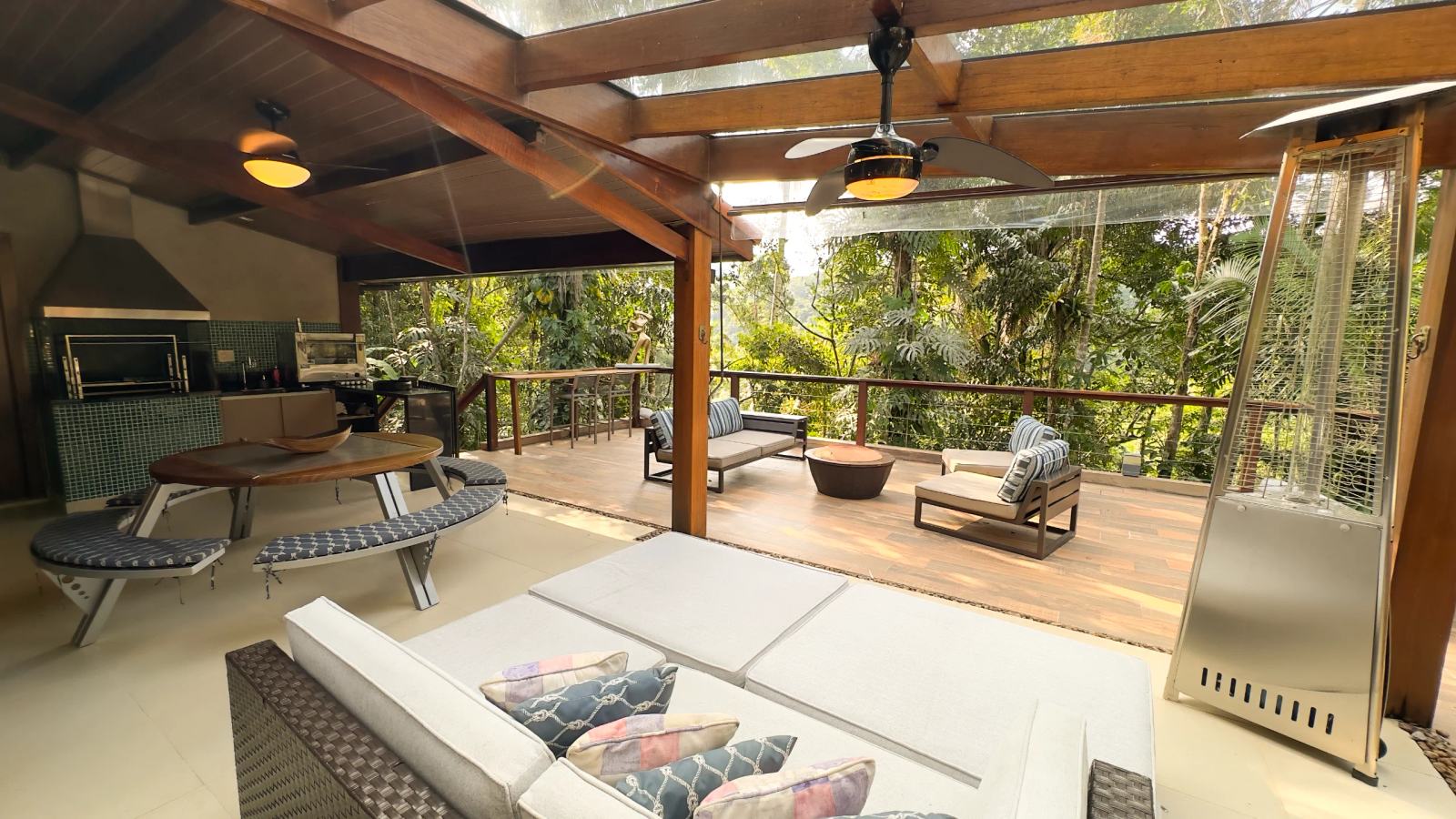 Área externa 7 — Iporanga, Guarujá, à venda e para locação, Casa
