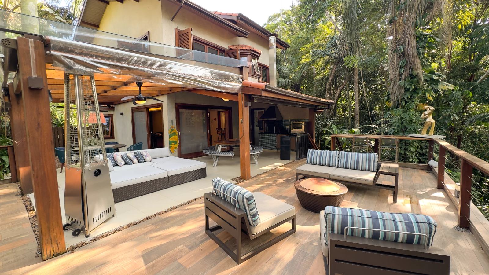 Área externa 13 — Iporanga, Guarujá, à venda e para locação, Casa