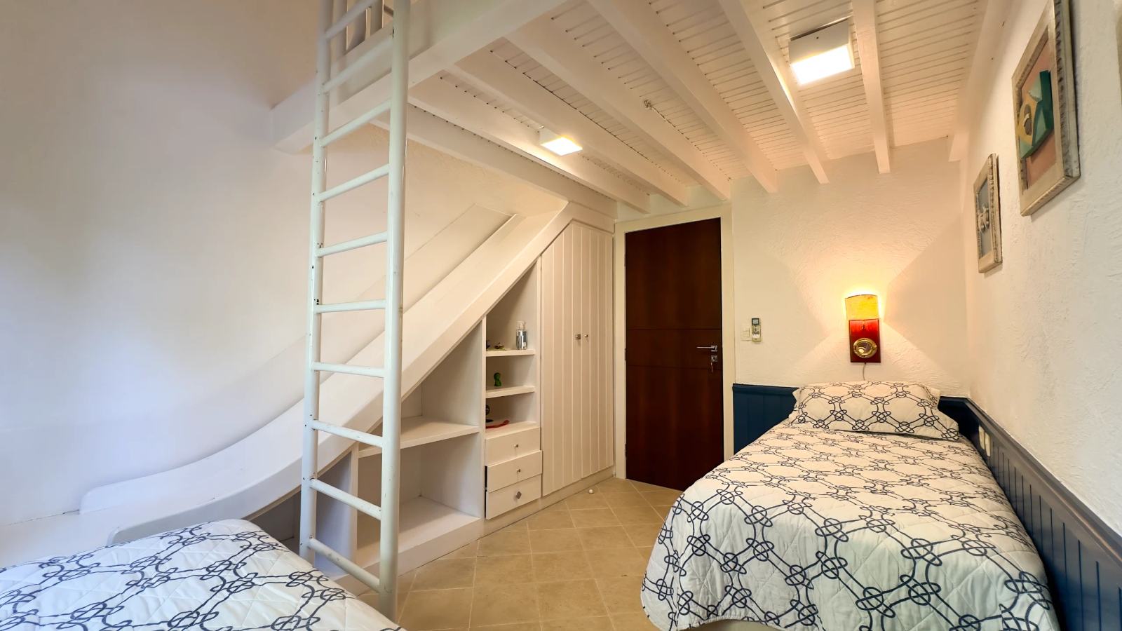 Suíte 6 — Iporanga, Guarujá, à venda e para locação, Casa
