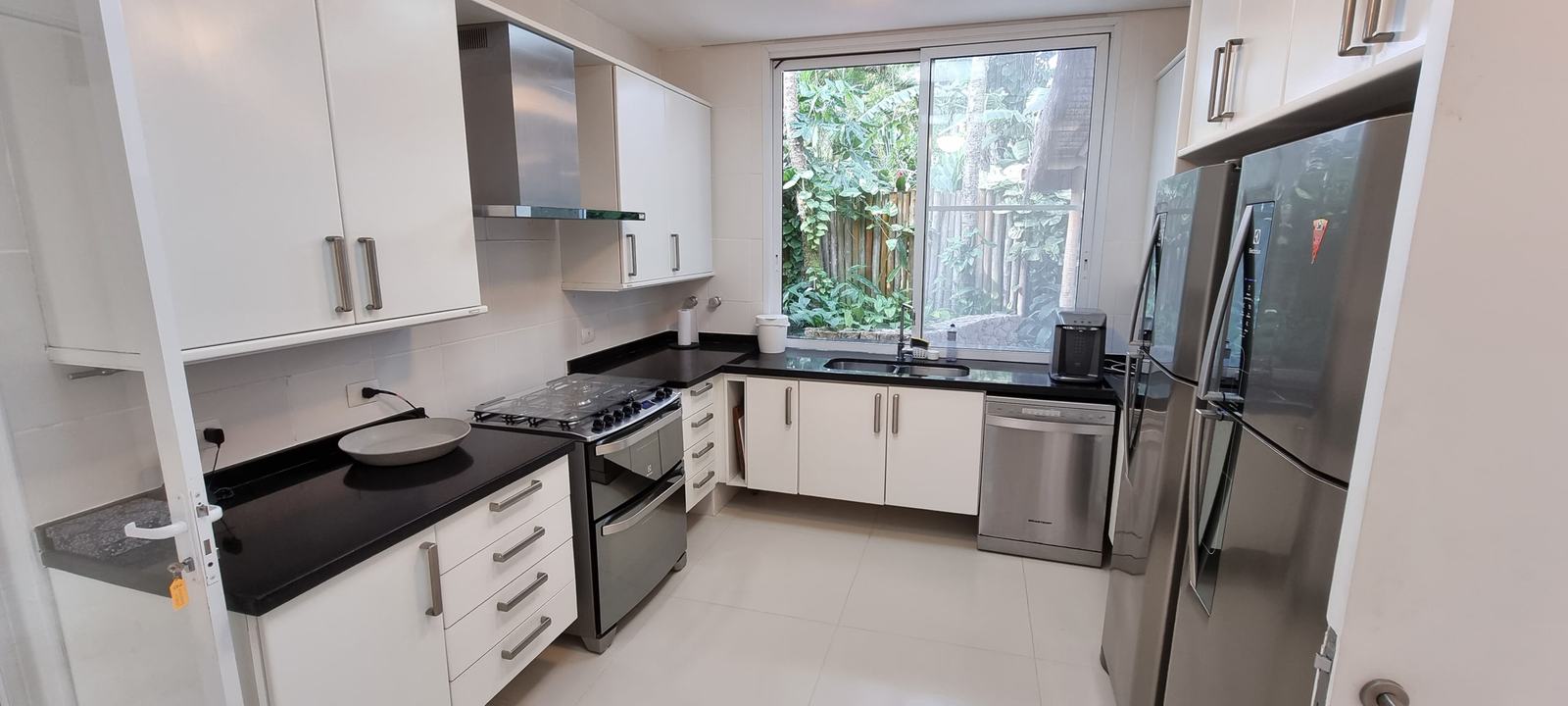 Área de serviço — Iporanga, Guarujá, à venda, Casa