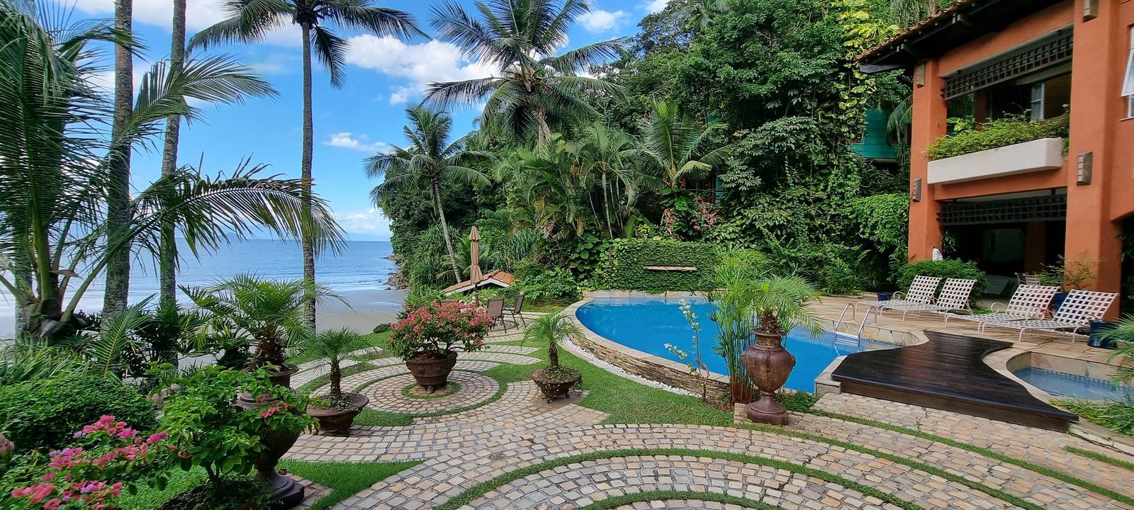 Área externa 5 — Iporanga, Guarujá, para locação, Casa