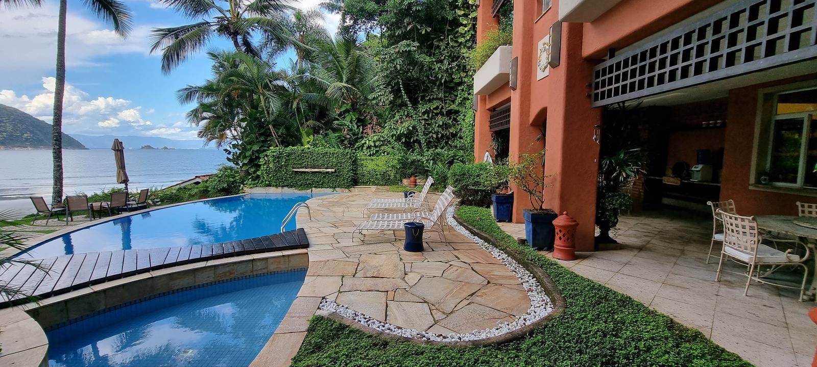 Área externa 11 — Iporanga, Guarujá, para locação, Casa