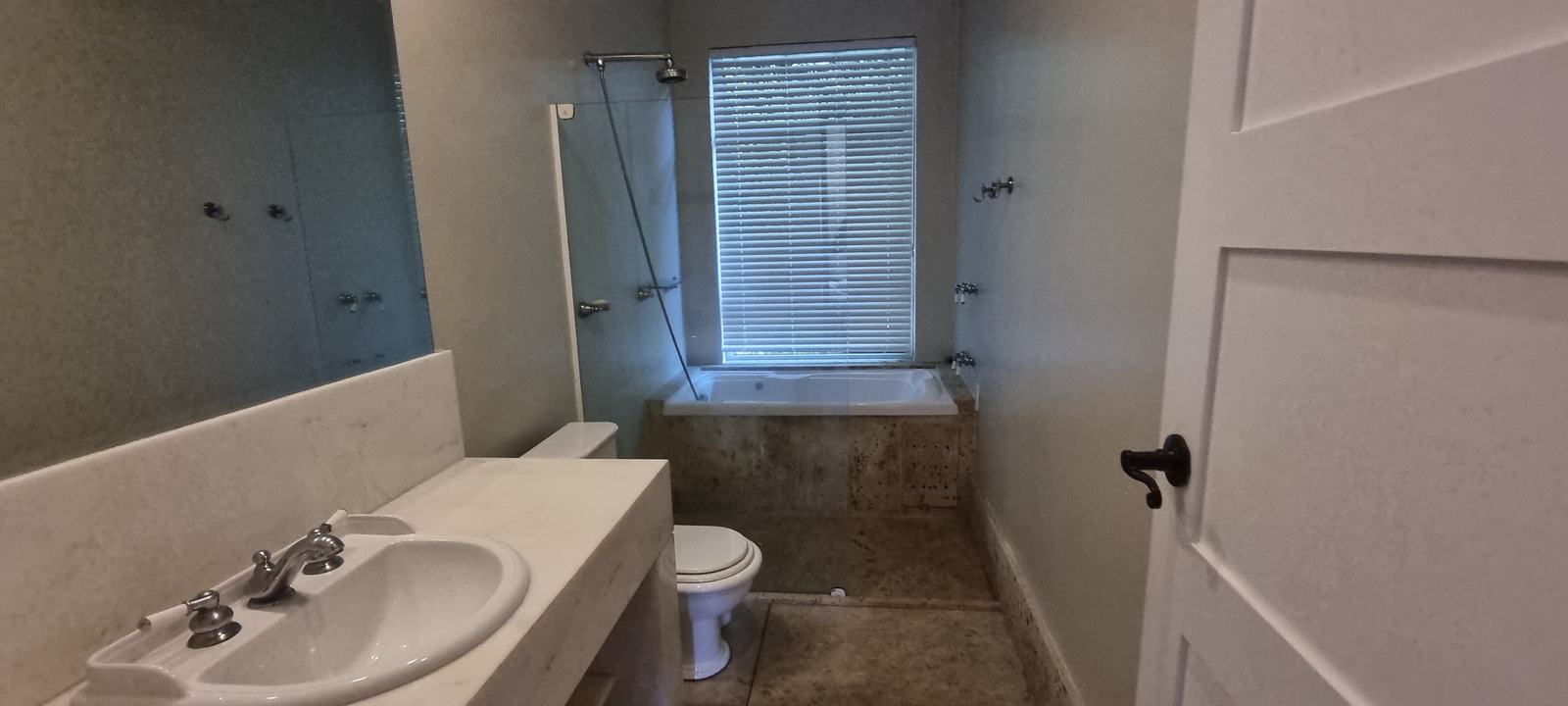 Suíte 3 — Iporanga, Guarujá, para locação, Casa