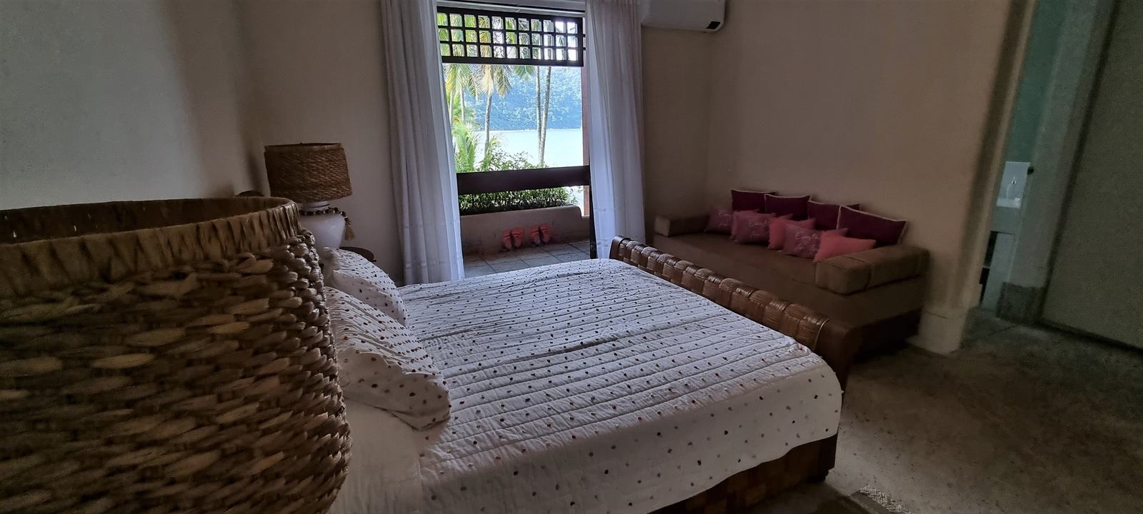 Suíte 7 — Iporanga, Guarujá, para locação, Casa