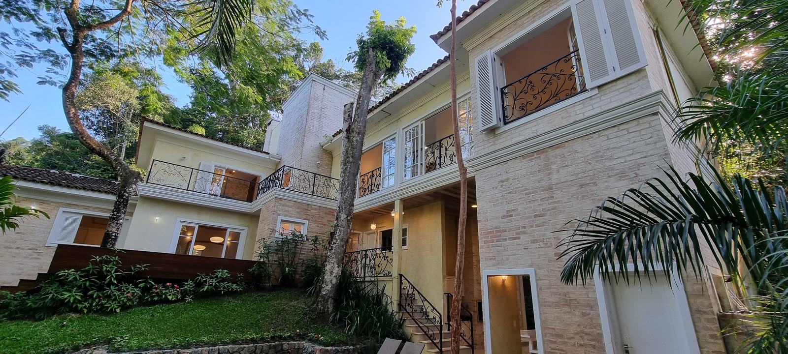 Área externa 8 — Iporanga, Guarujá, para locação, Casa