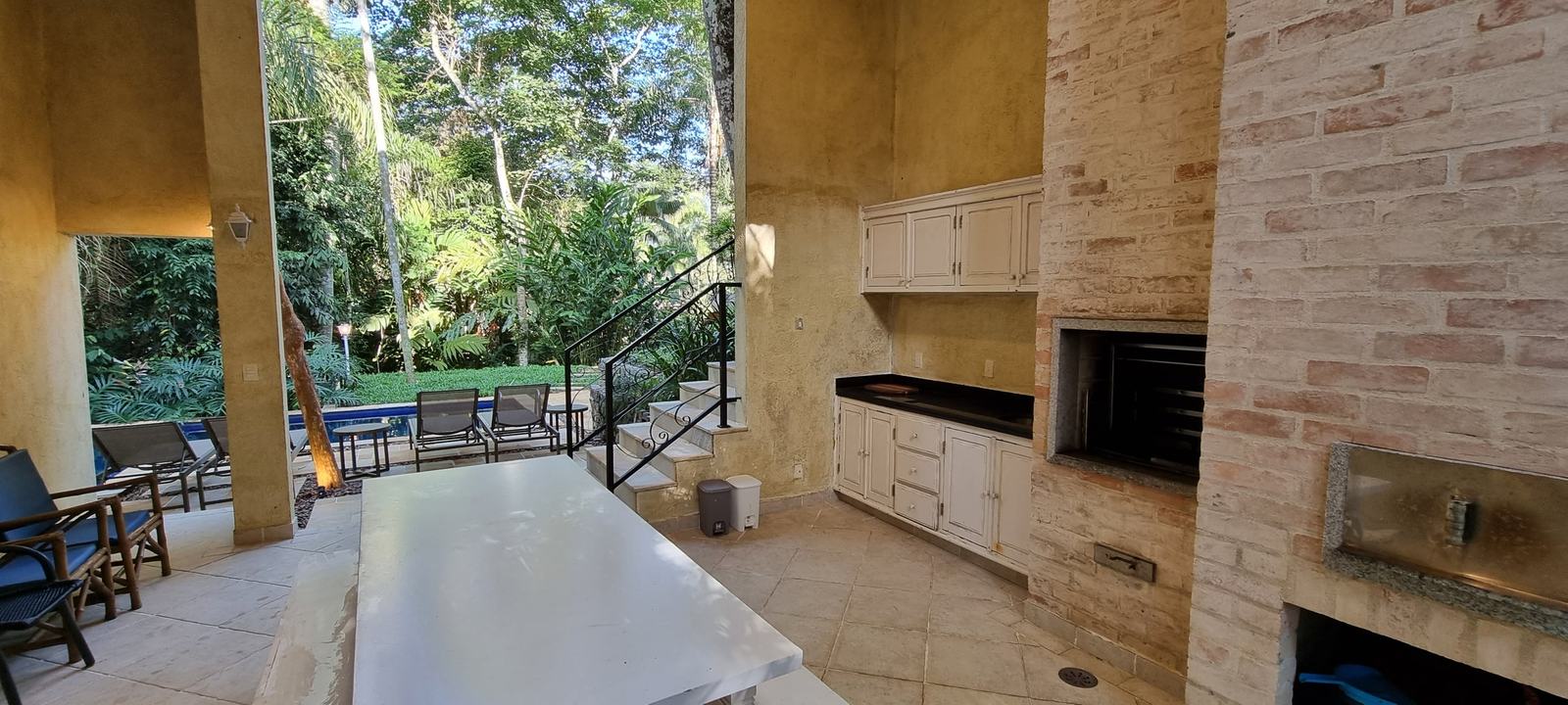 Área externa 12 — Iporanga, Guarujá, para locação, Casa