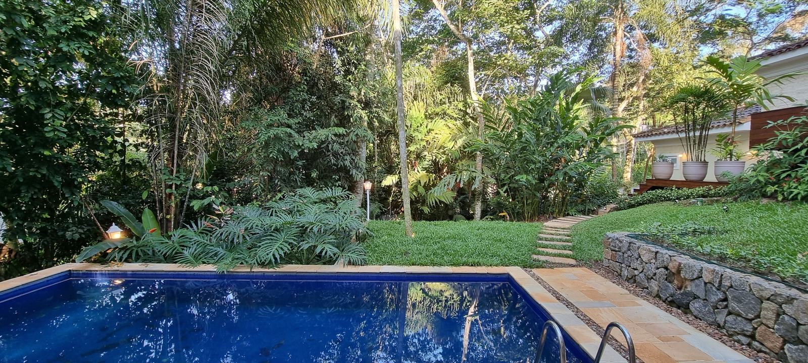 Área externa 4 — Iporanga, Guarujá, para locação, Casa
