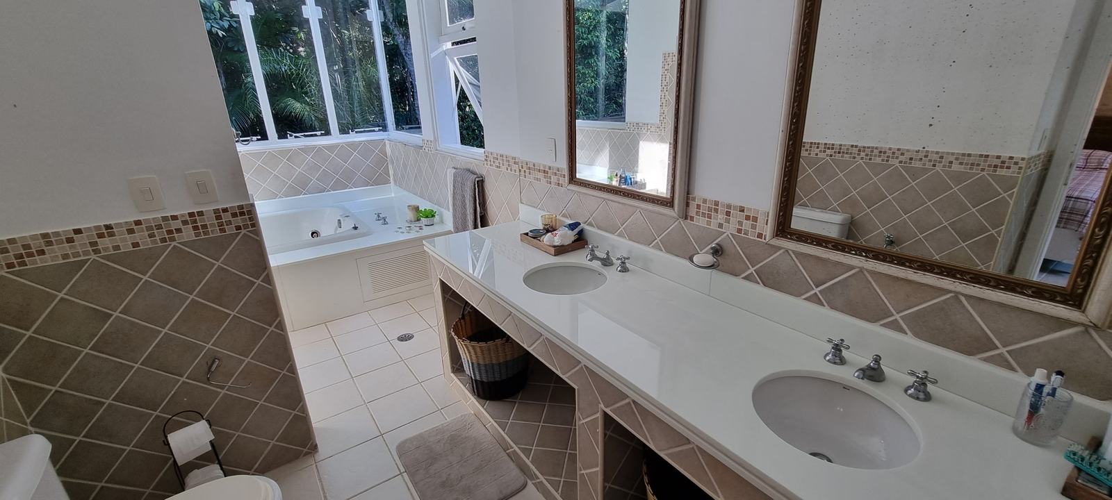 Suíte 5 — Iporanga, Guarujá, para locação, Casa