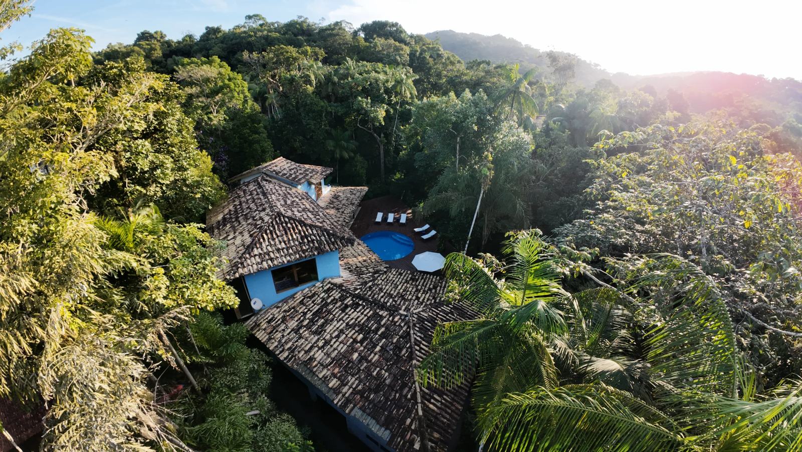 Vista aérea 2 — Iporanga, Guarujá, à venda, Casa
