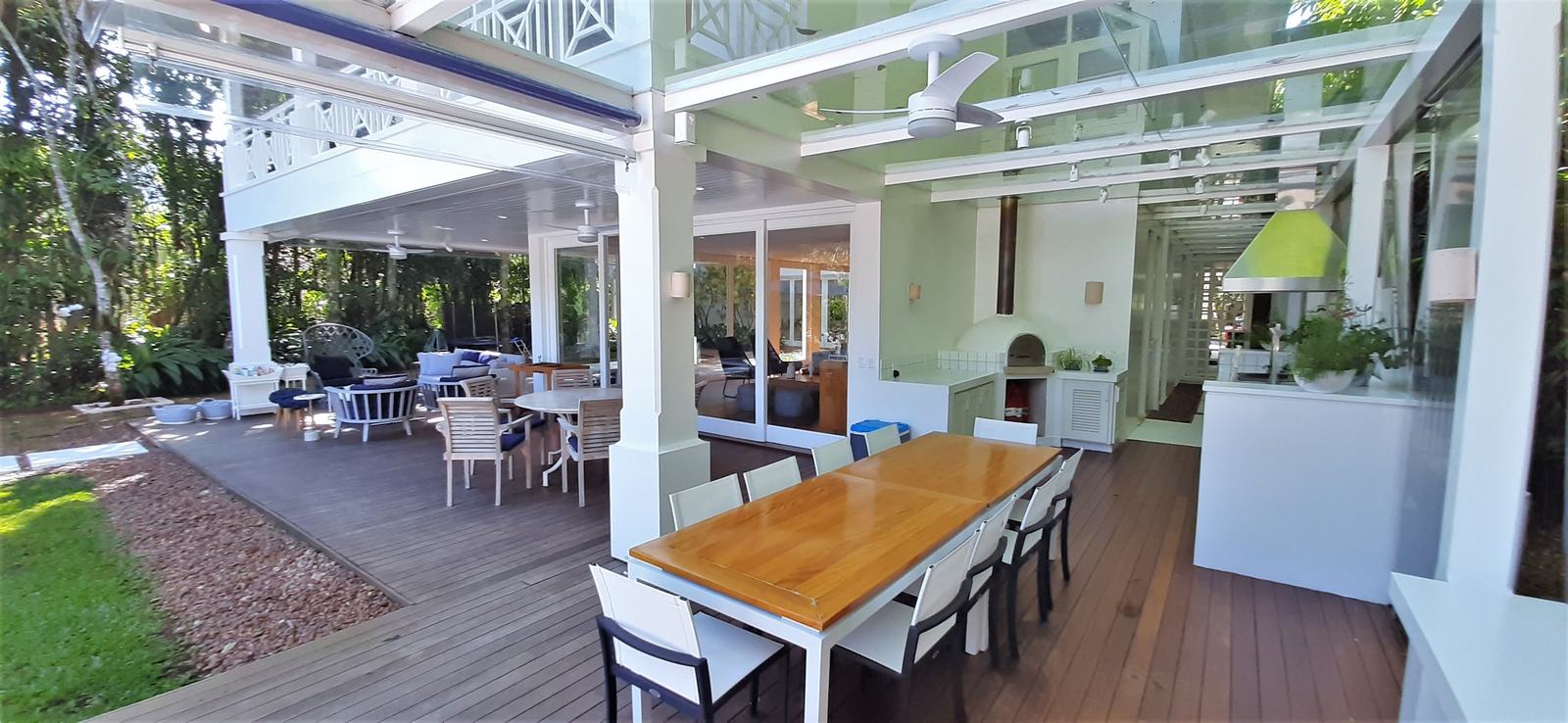 Área externa 5 — Iporanga, Guarujá, à venda, Casa