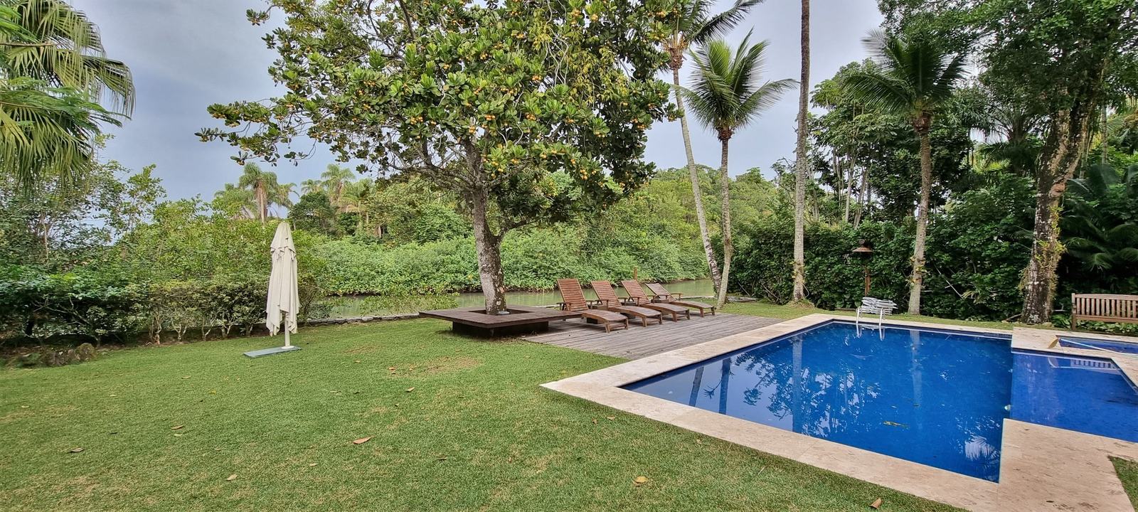 Área externa 3 — Iporanga, Guarujá, à venda e para locação, Casa