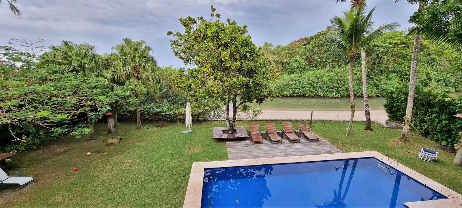 Área externa 2 — Iporanga, Guarujá, à venda e para locação, Casa