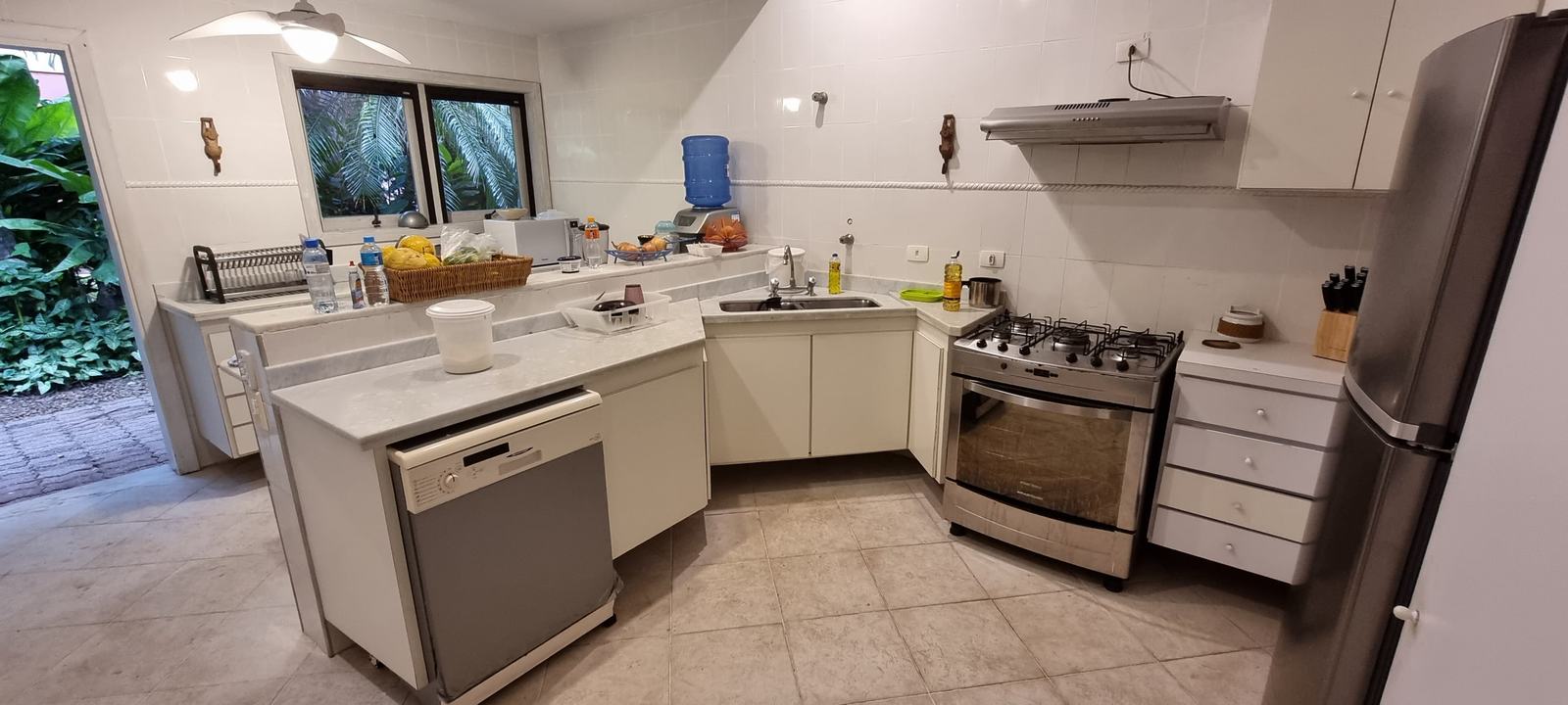 Área de serviço — Iporanga, Guarujá, à venda e para locação, Casa