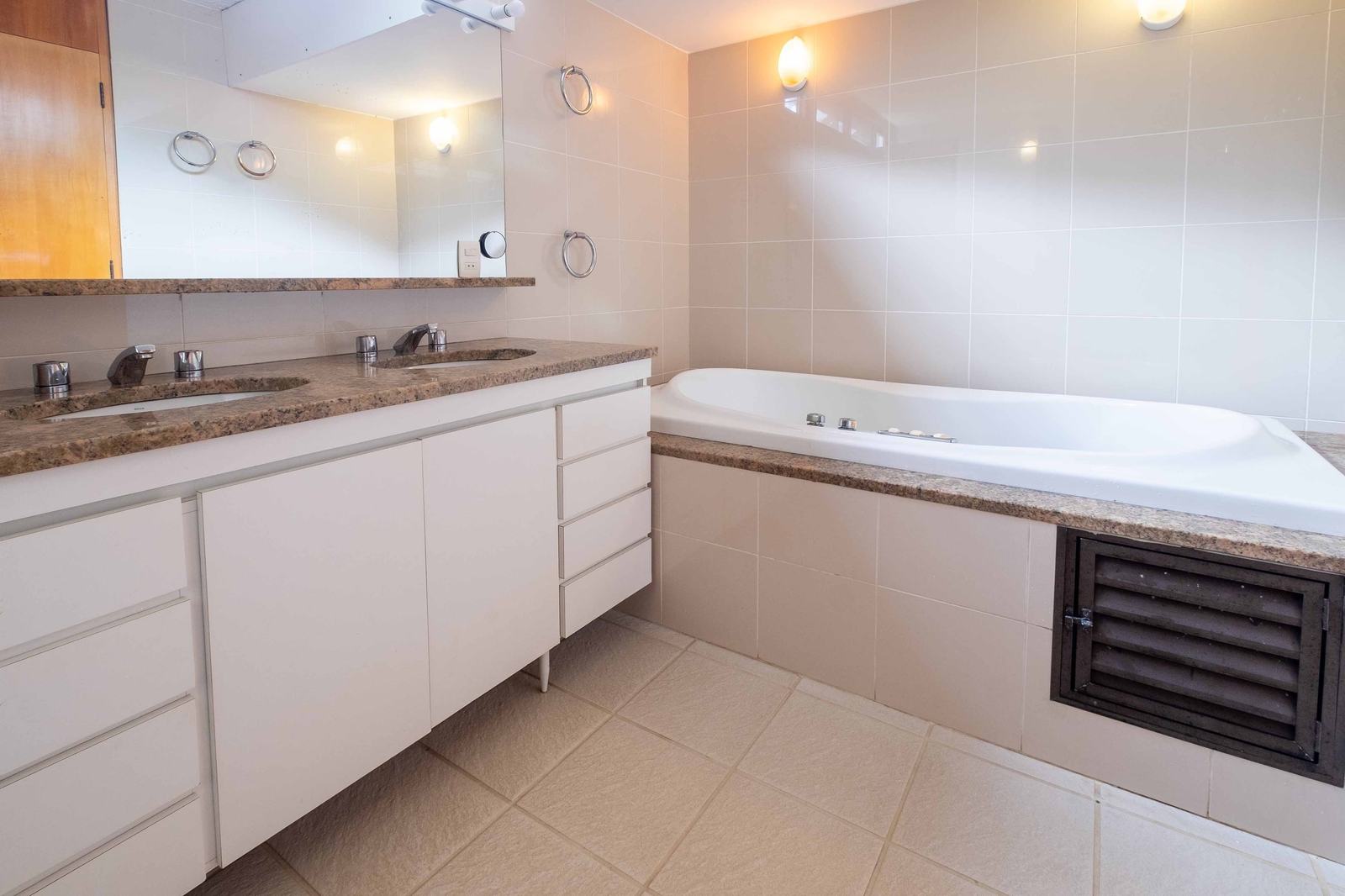 Suíte 16 — Taguaíba, Guarujá, à venda e para locação, Casa