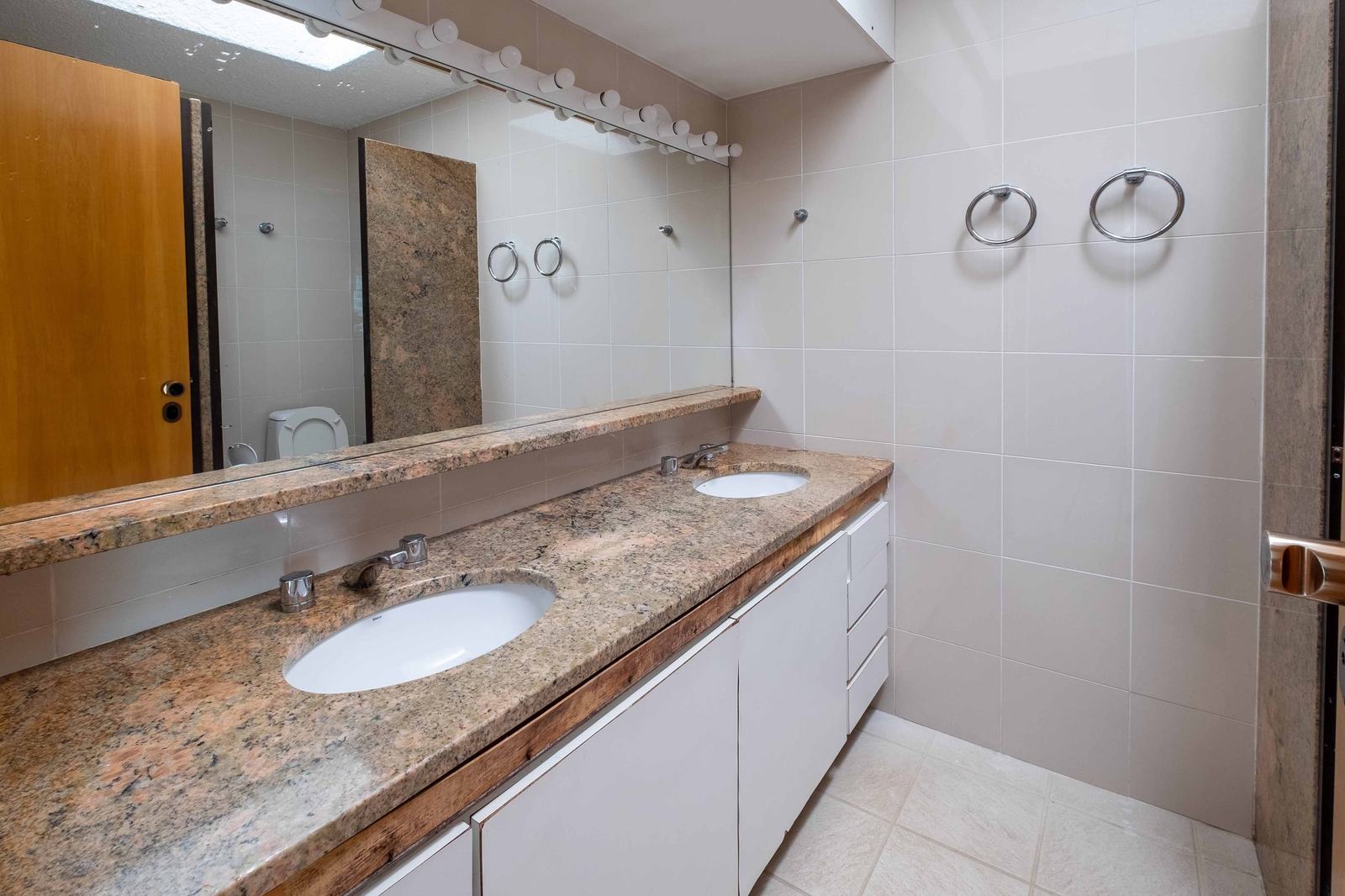 Suíte 6 — Taguaíba, Guarujá, à venda e para locação, Casa