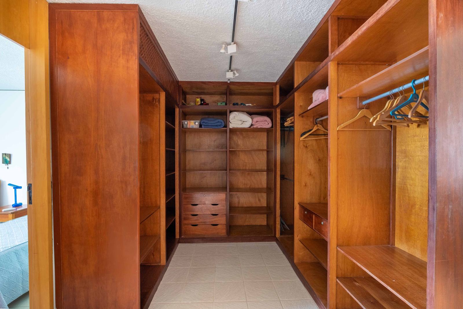 Suíte 12 — Taguaíba, Guarujá, à venda e para locação, Casa
