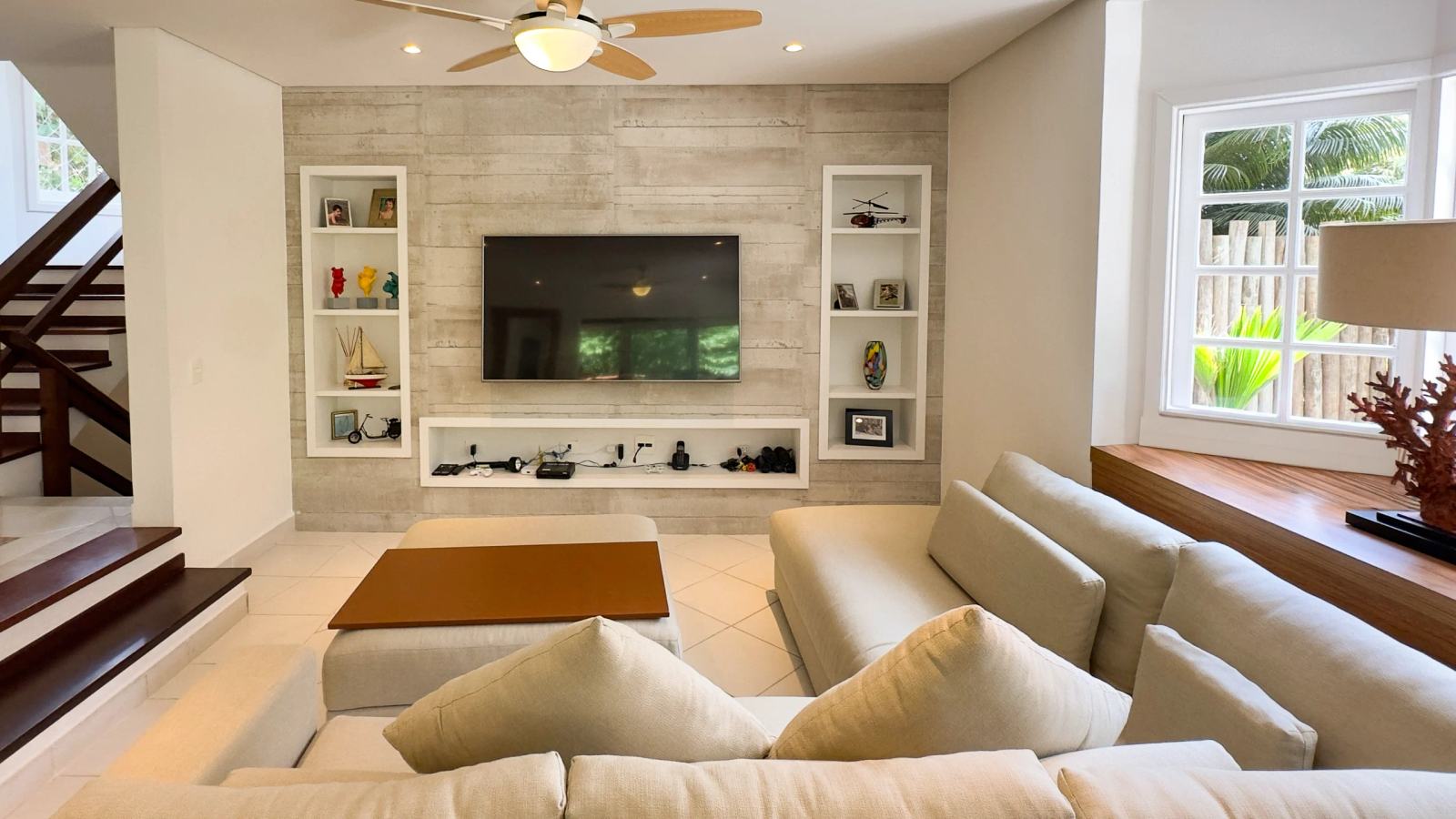 Ambiente interno 1 — Iporanga, Guarujá, à venda, Casa