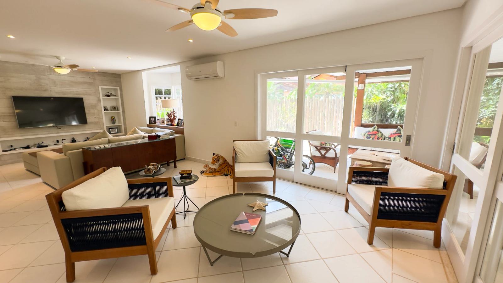 Ambiente interno 2 — Iporanga, Guarujá, à venda, Casa
