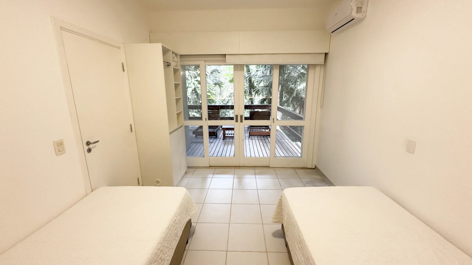 Suíte 10 — Iporanga, Guarujá, à venda, Casa