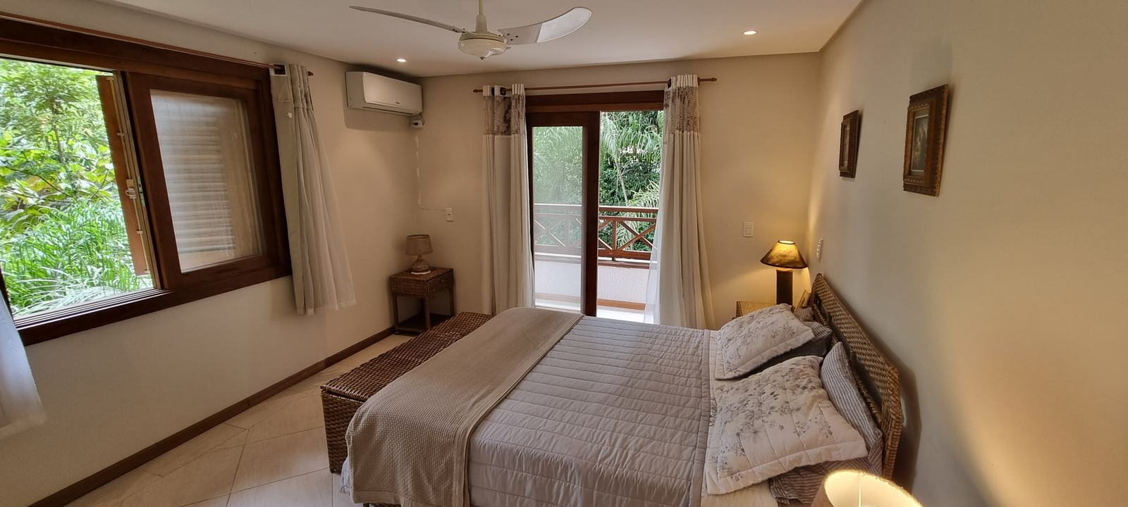 Suíte 8 — Iporanga, Guarujá, à venda e para locação, Casa