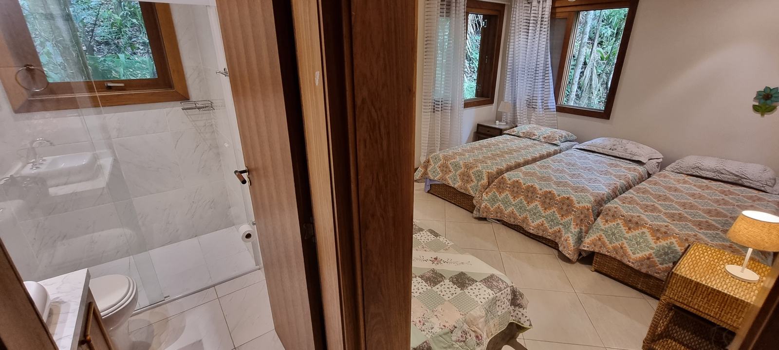 Suíte 5 — Iporanga, Guarujá, à venda e para locação, Casa